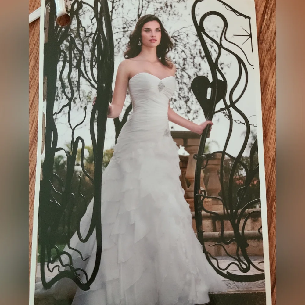 New w/ Tags, Essense of Australia Classic, Romantic Wedding Gown- Bridal, Size 0 - Picture 2 of 16